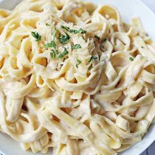 Fettuccine Alfredo